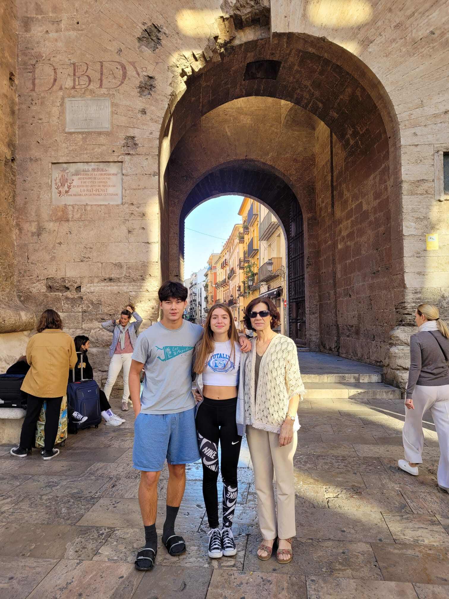 PHOTO-2022-12-17-23-41-14