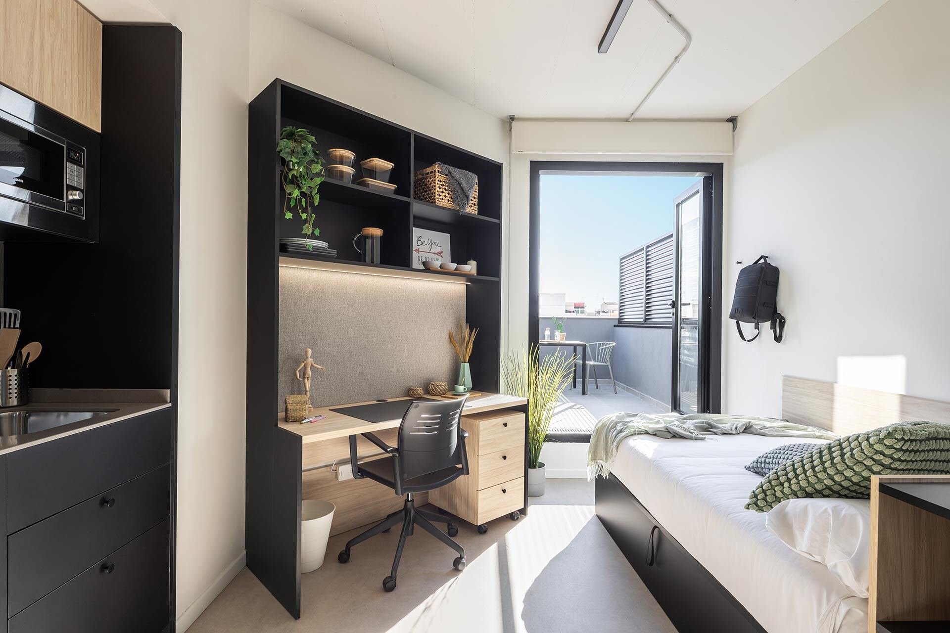 The City--10-studio-premium