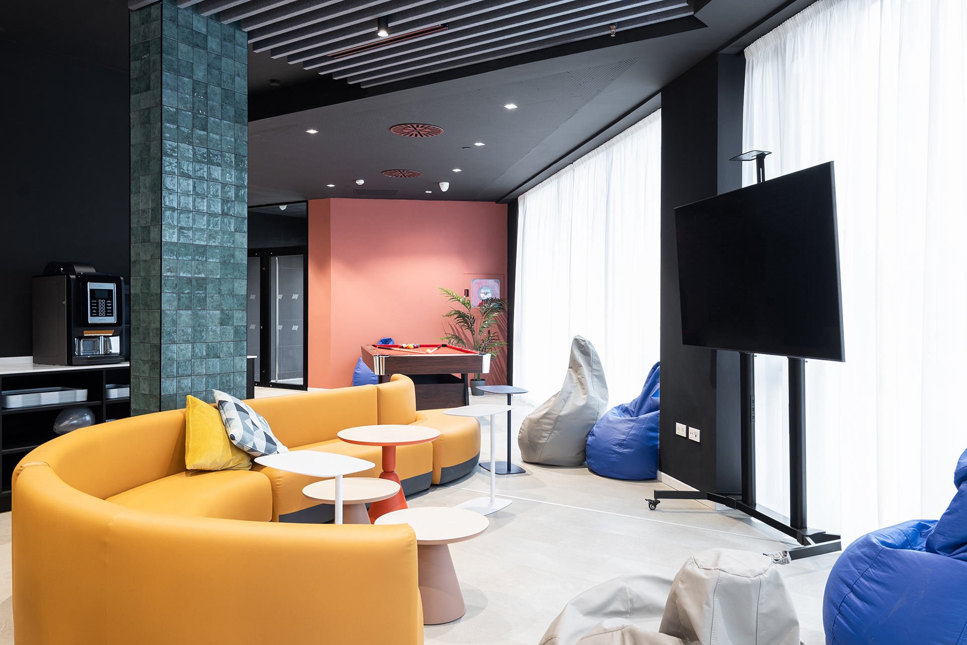 The City--23-billar-3