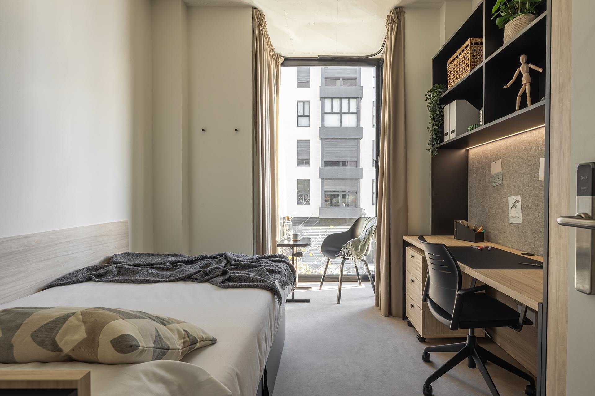 The City--hab-twodio-premium