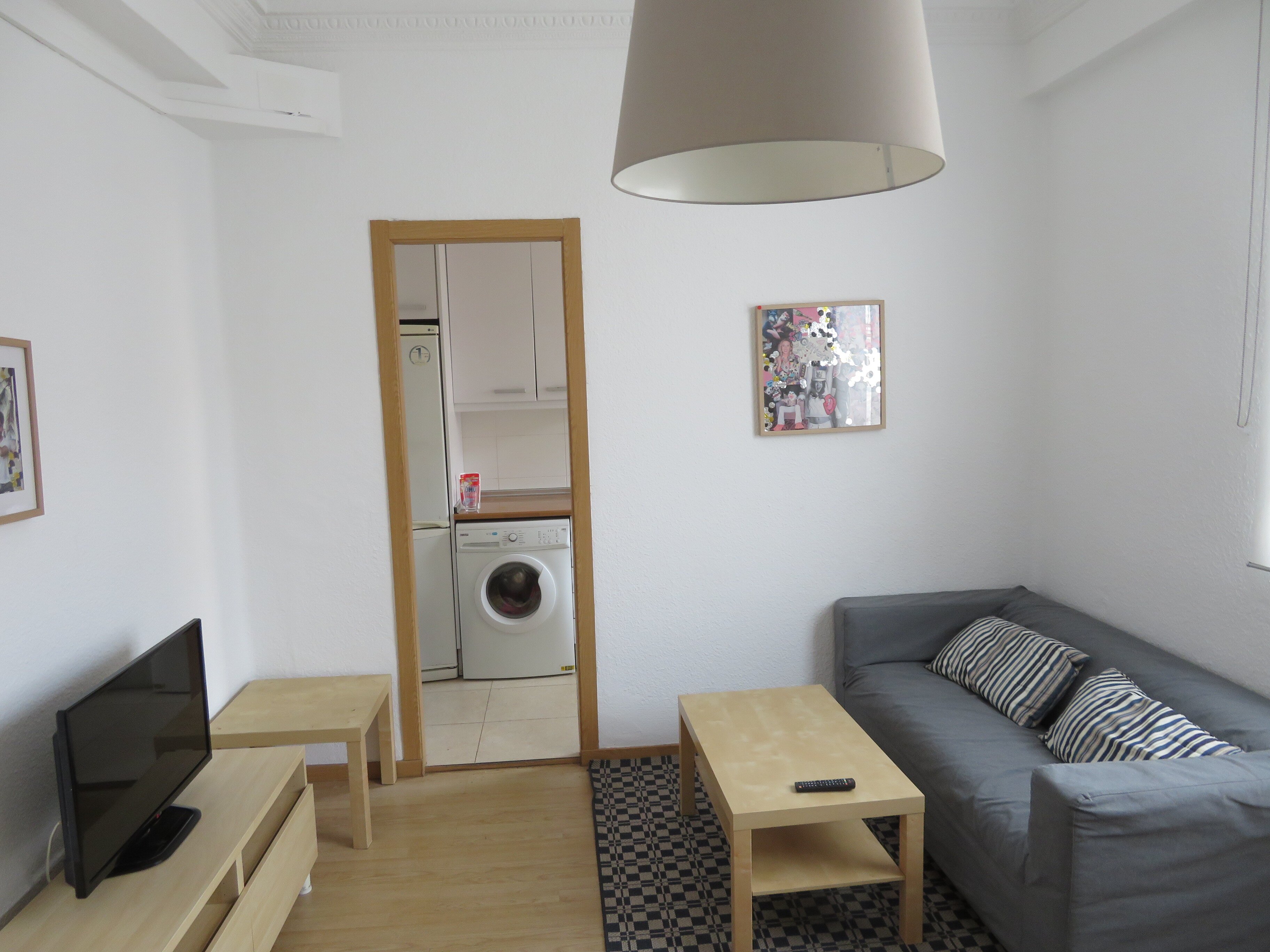 Living room and kitchen 2